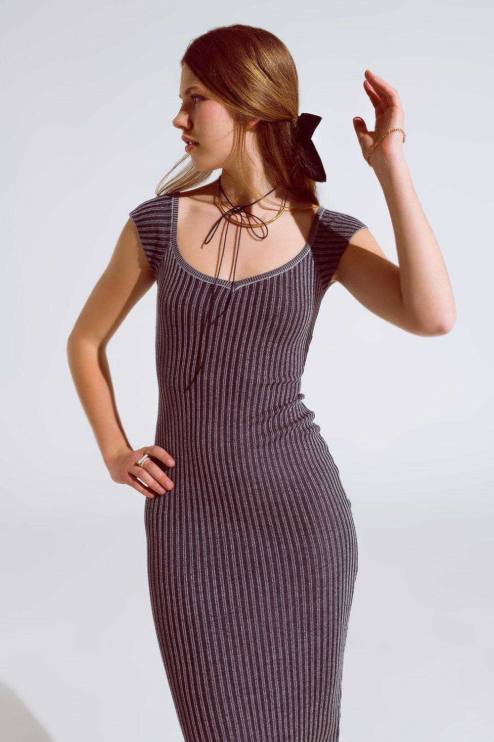 Q2 Black Midi Thick Rib Bodycon Dress With Cap Sleeves