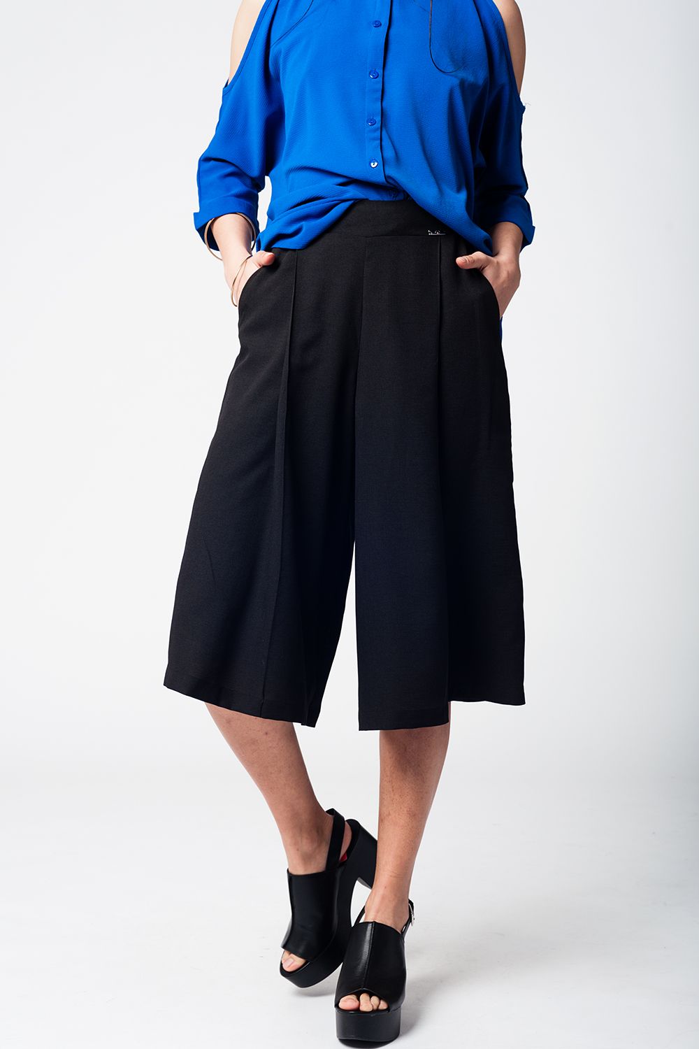 Q2 Black pants skirt with silver buttons