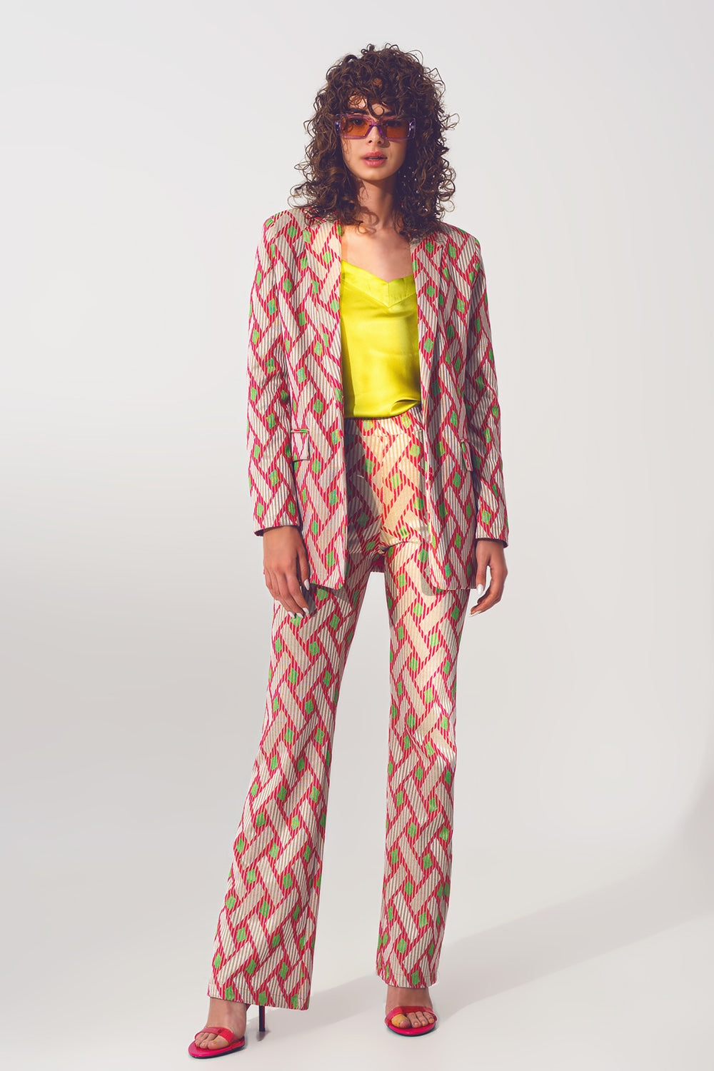 Blazer in pink geometric print