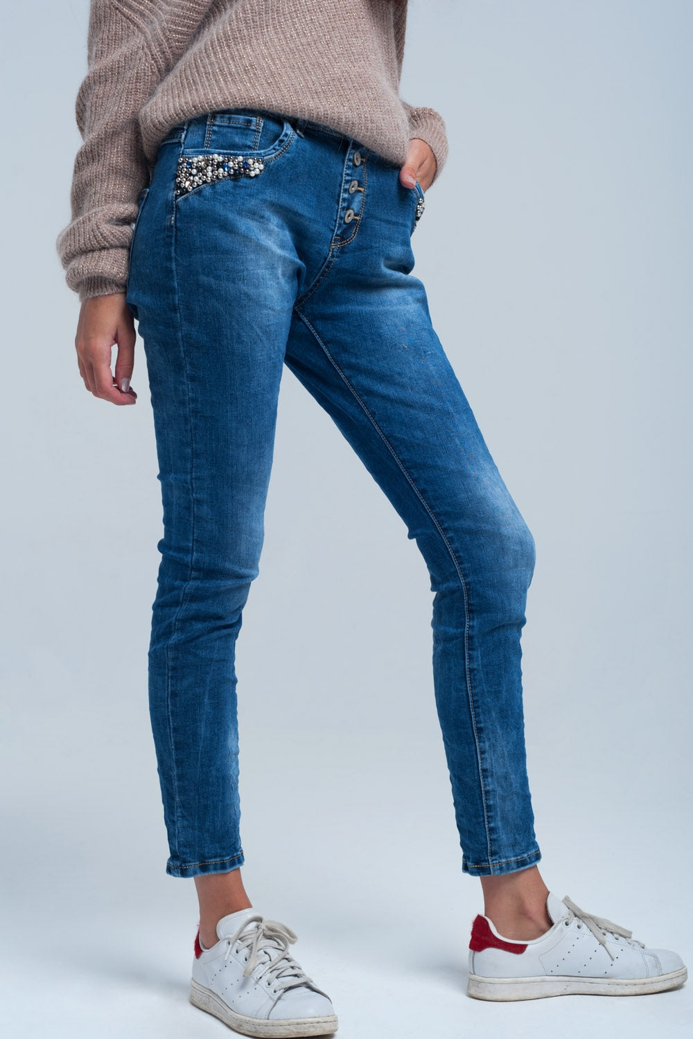 Q2 Blue boyfriend jeans with pearls