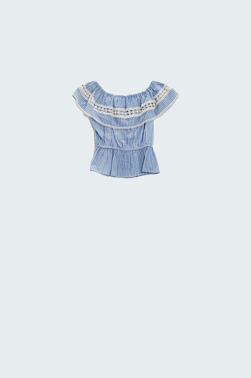 Q2 boat neck top in blue stripes with lace detail