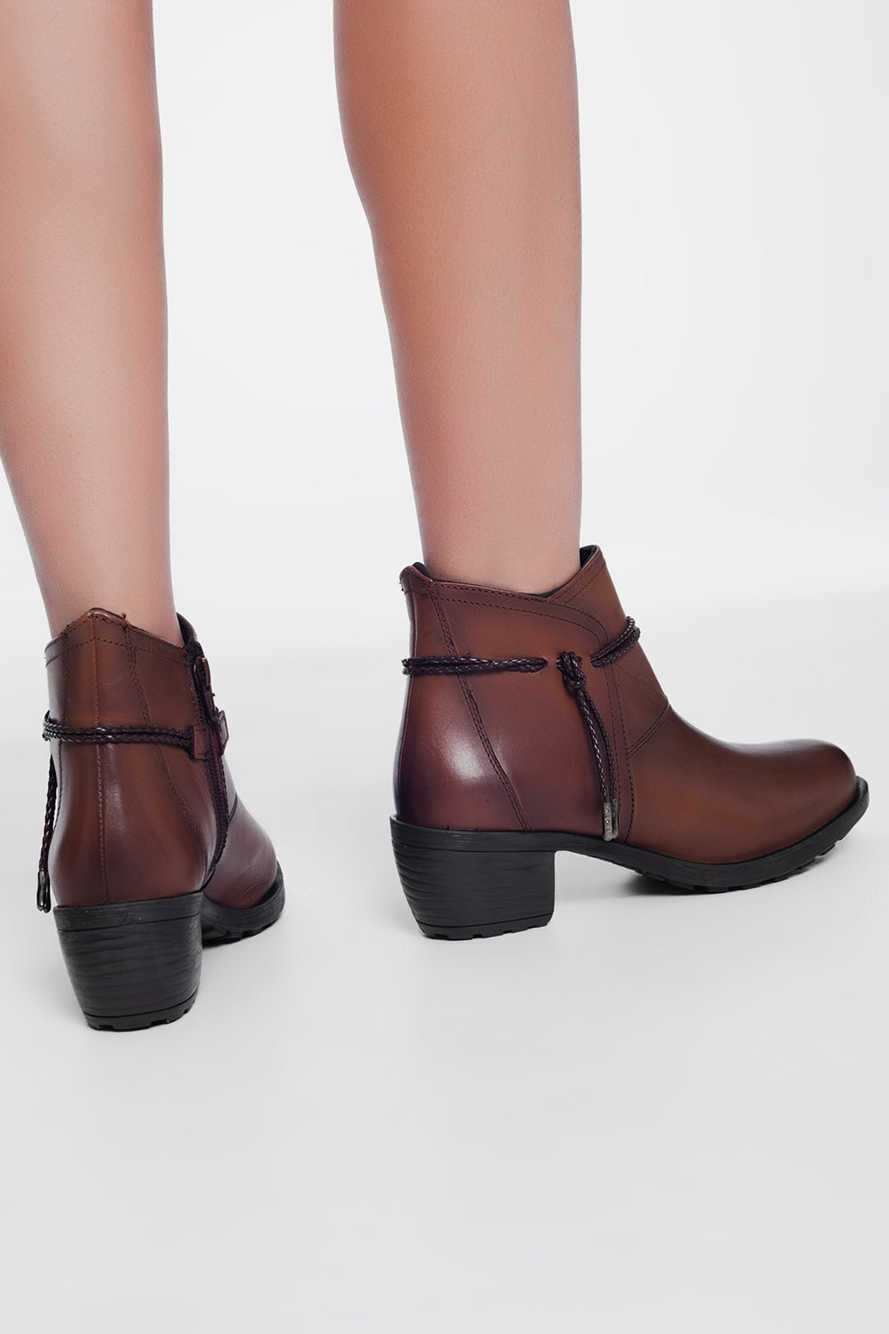 Q2 Brown blocked mid heeled ankle boots with round toe