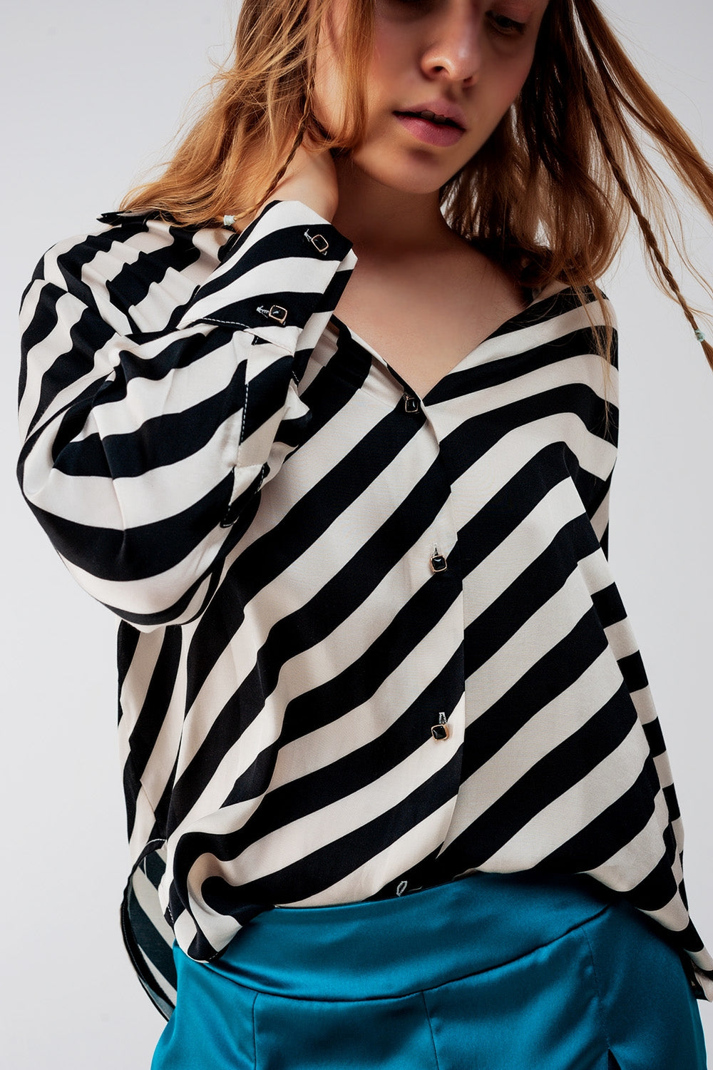 Q2 Button through oversized shirt in stripe