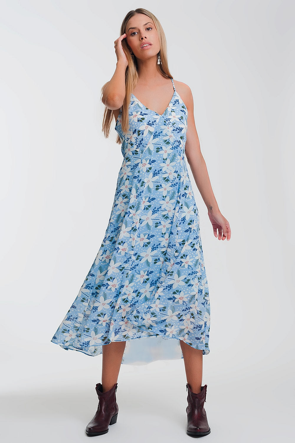 Q2 cami strap maxi dress in blue floral