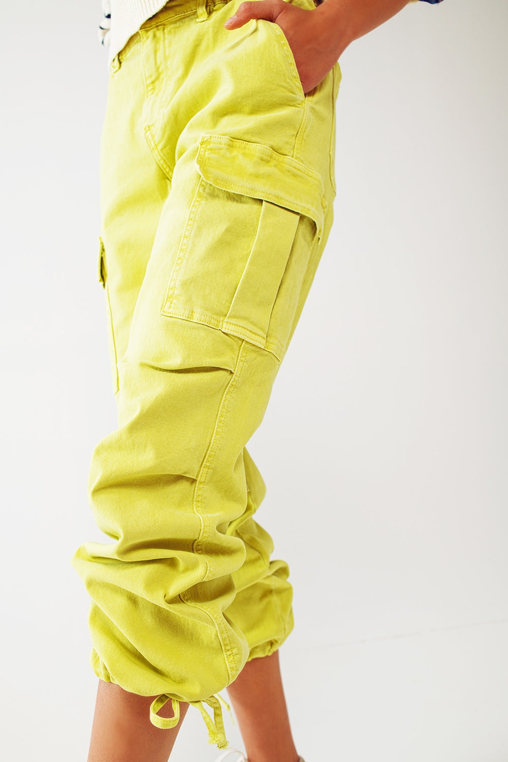 Cargo Pants with Tassel ends in lime