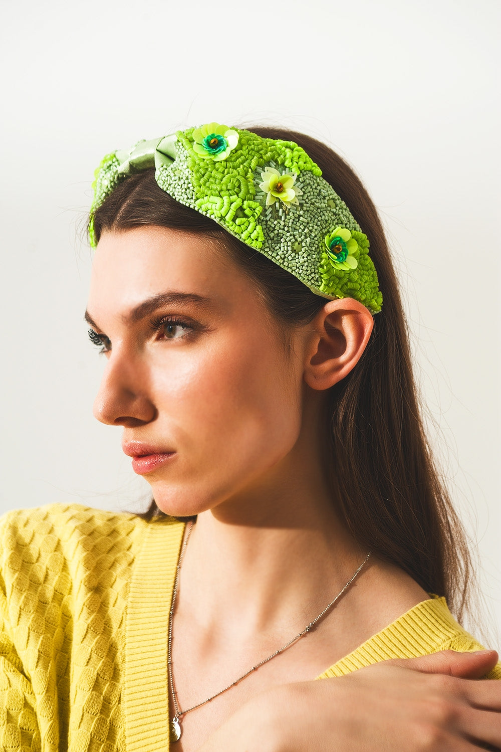 Q2 Chunky headband with embellished green flowers