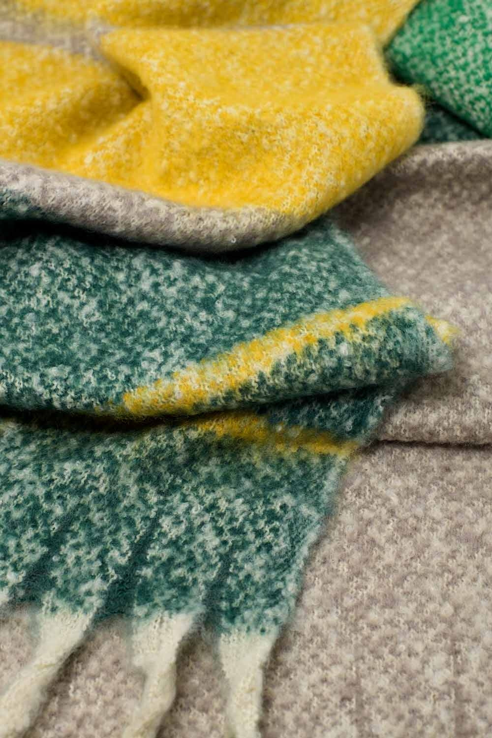 Chunky Scarf With Stripe design in green and yellow