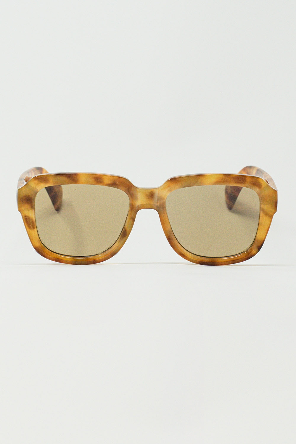 Q2 Chunky Square Sunglasses With Yellow Tinted Frame In Light Tortoise Shell