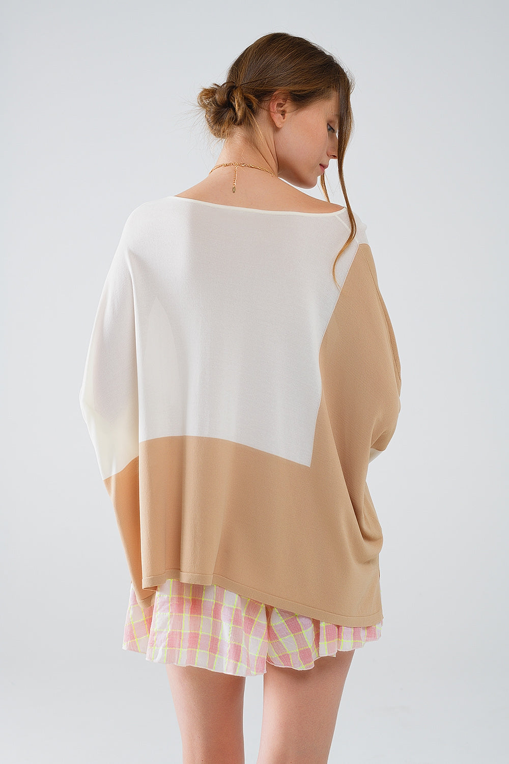 Color Block Bat Wing Sweater In White and Beige