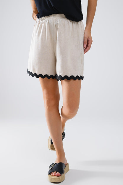 Q2 Contrast Scallop Trim Linen Shorts in Beige