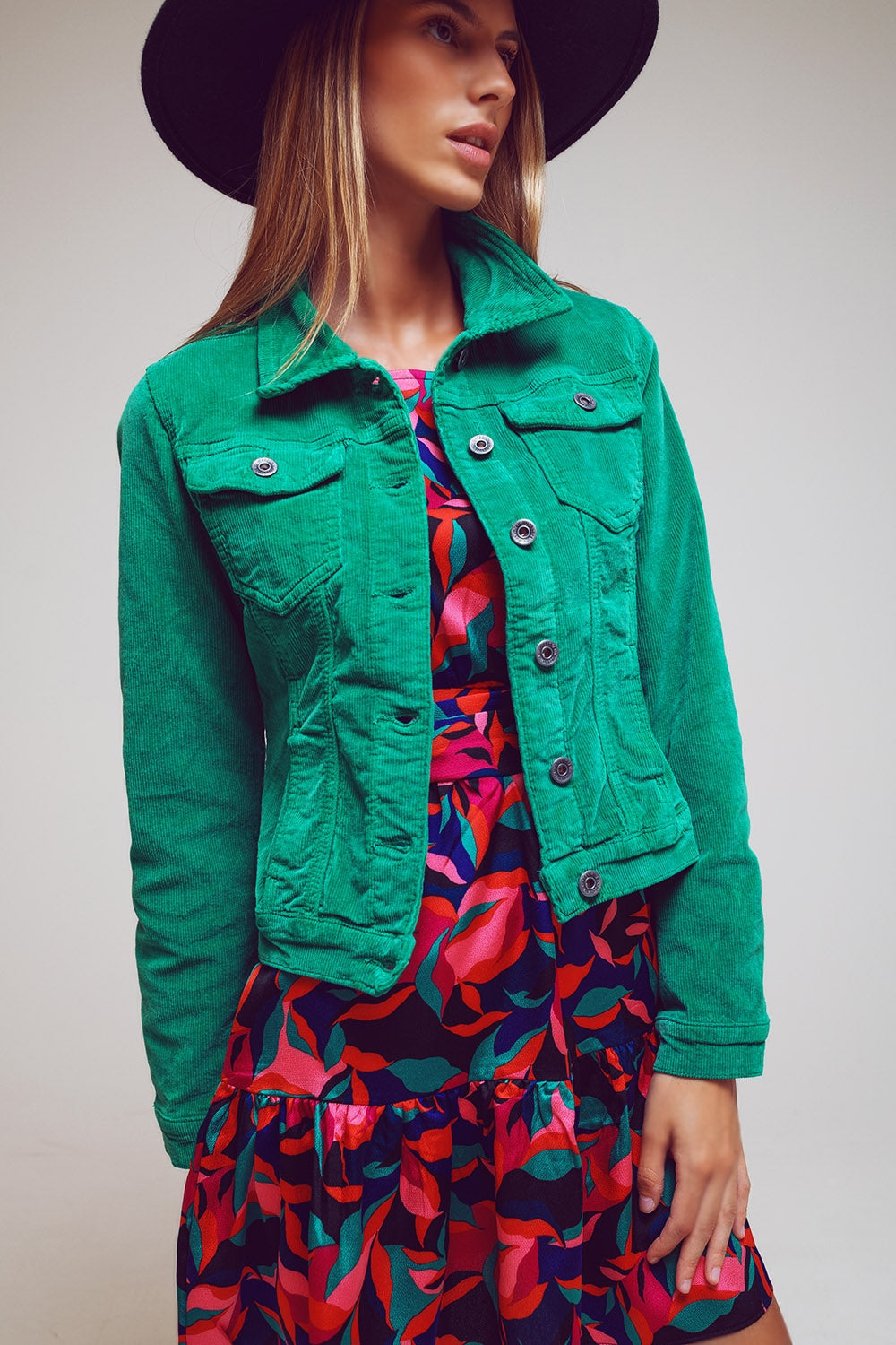 Q2 Cord jacket in green