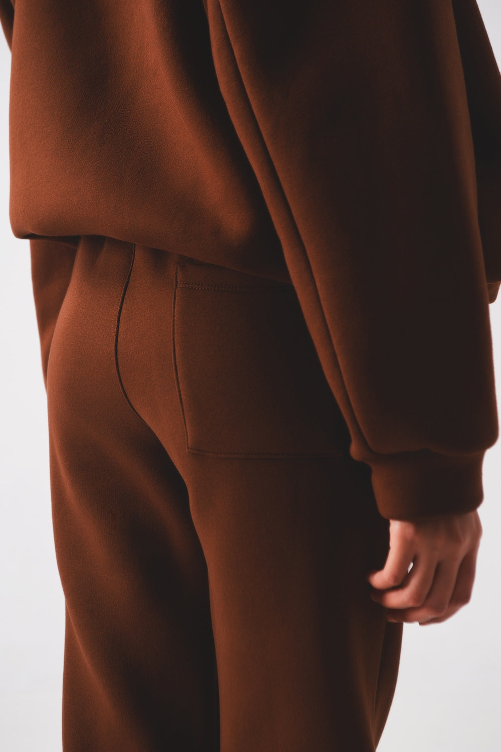 Cotton jogger in brown