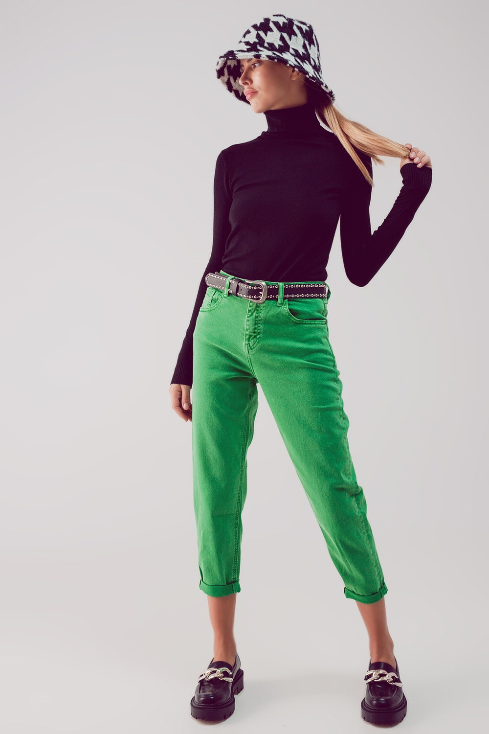 Cotton mid rise slouchy jean in green