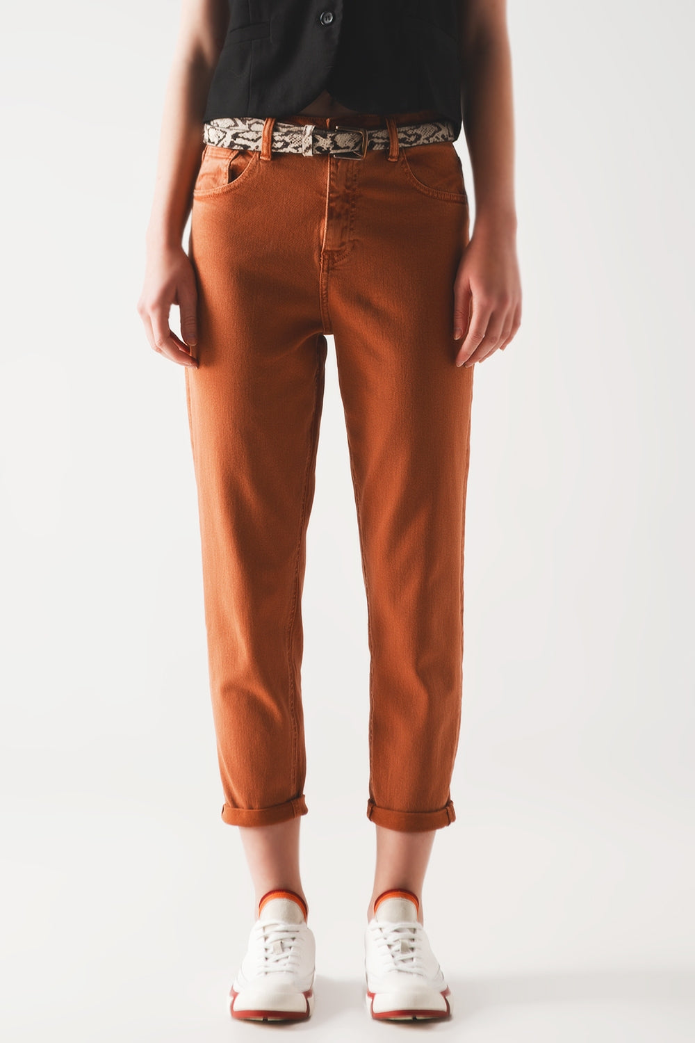 Cotton mid rise slouchy jean in rust