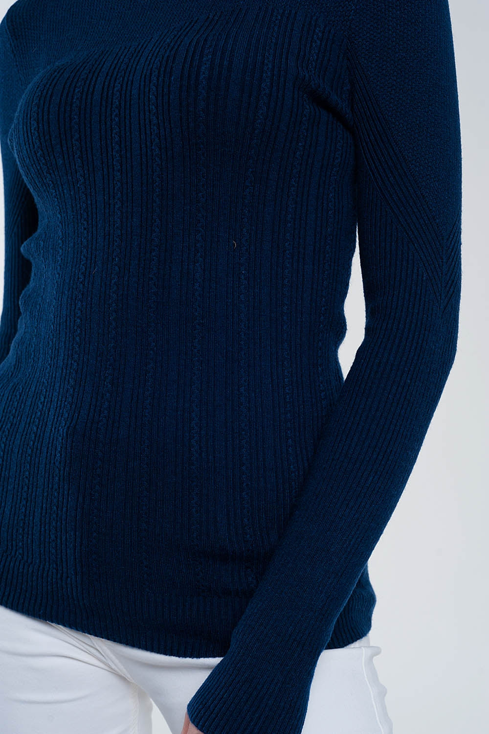 Crew neck ribbed sweater in navy