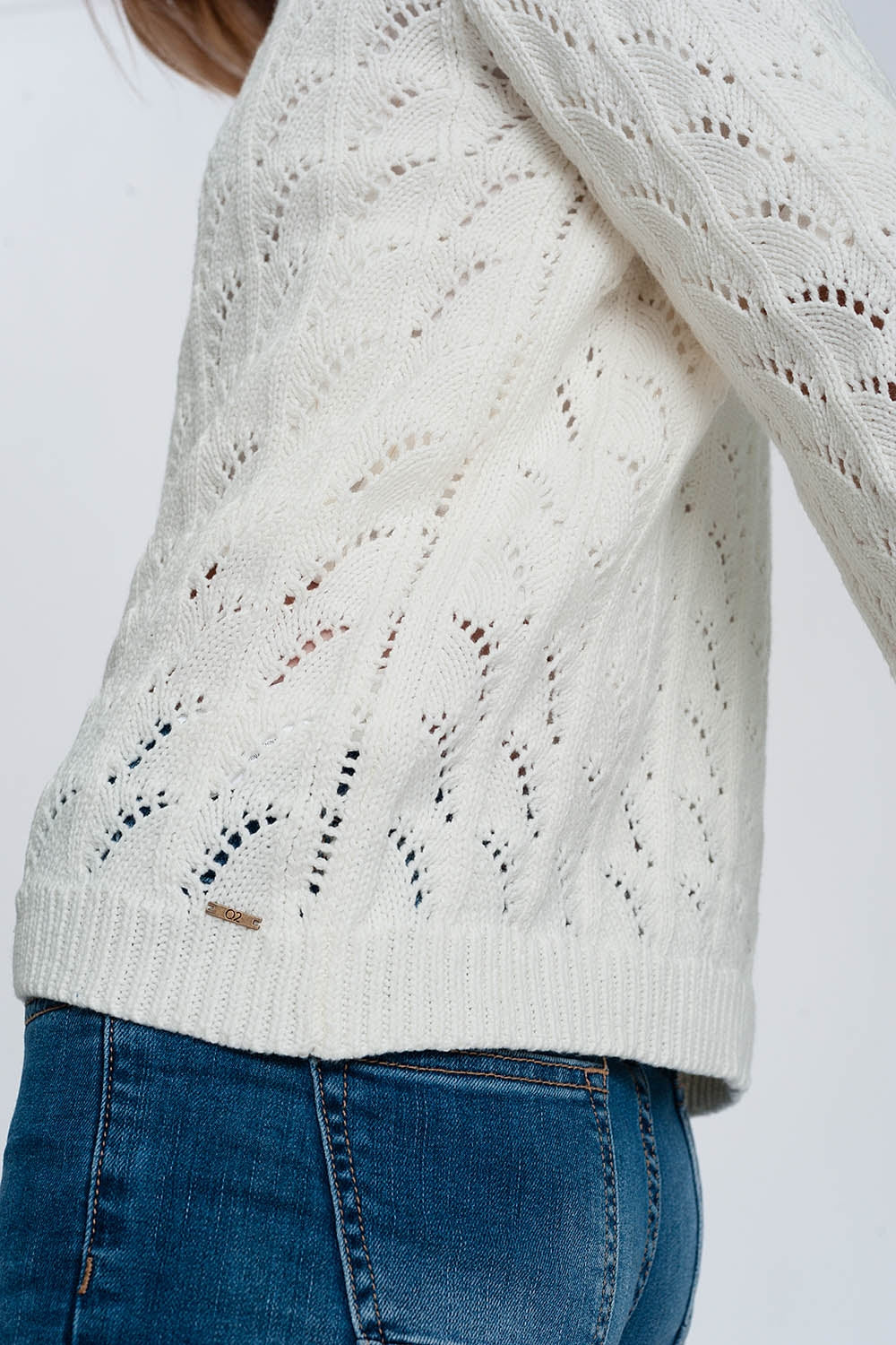 Crochet jumper in cream