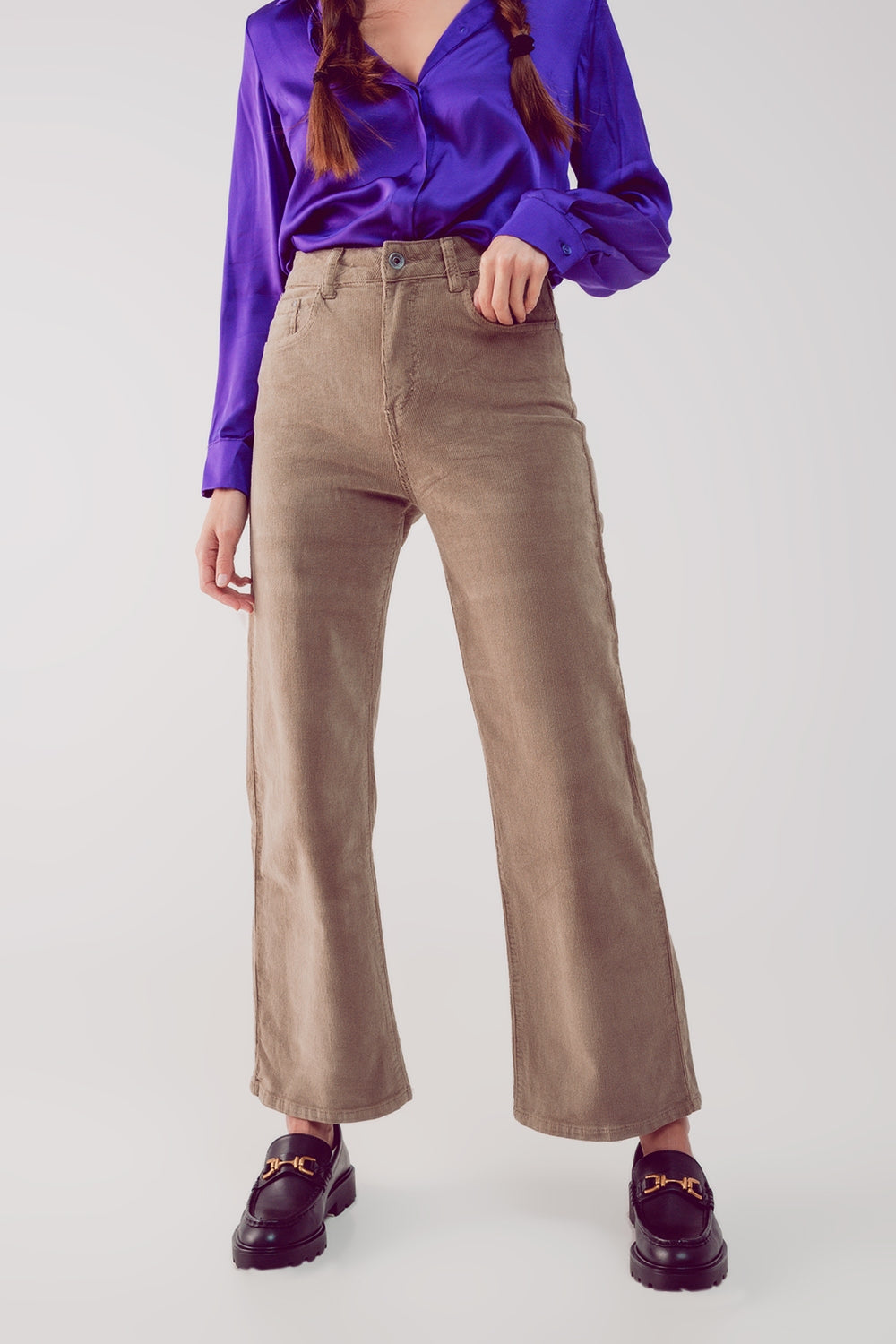 Q2 Cropped cord pants in beige