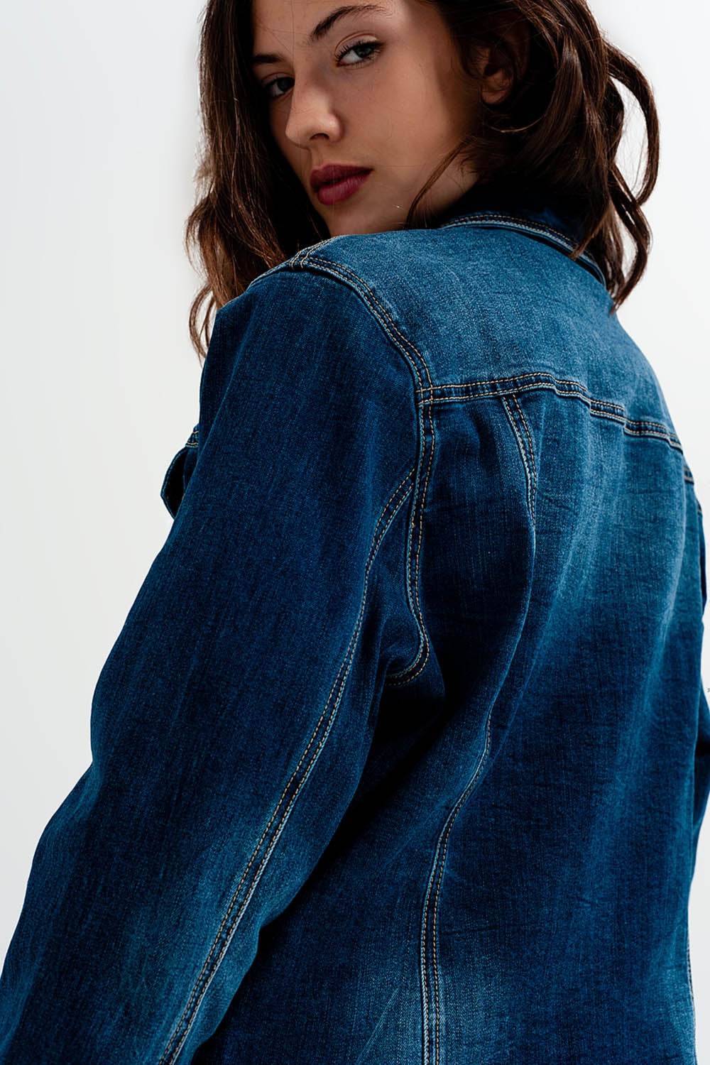 Cropped denim jacket in darkwash blue