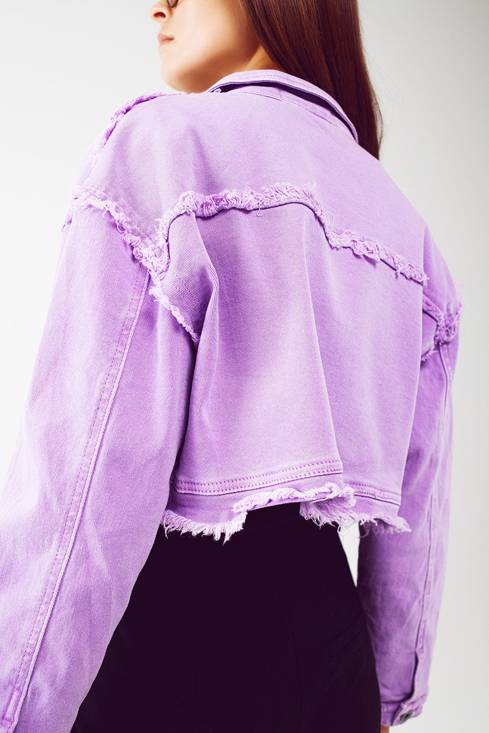 Cropped denim trucker jacket in purple