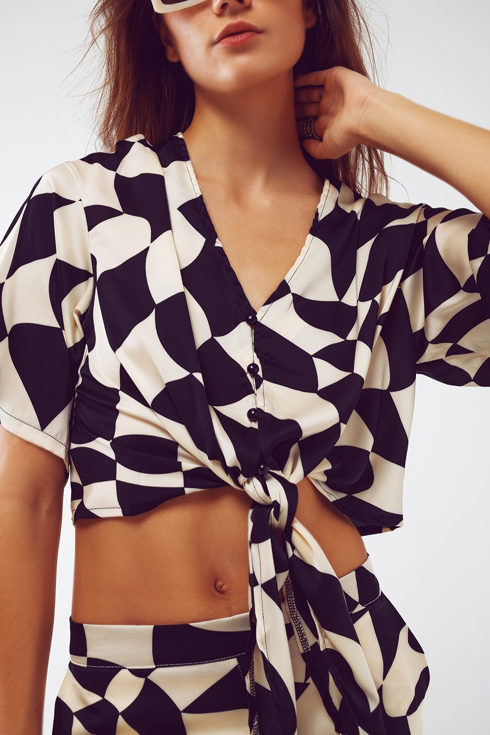 Cropped Shirt With Knot in Bauhaus Abstract Black and White Print