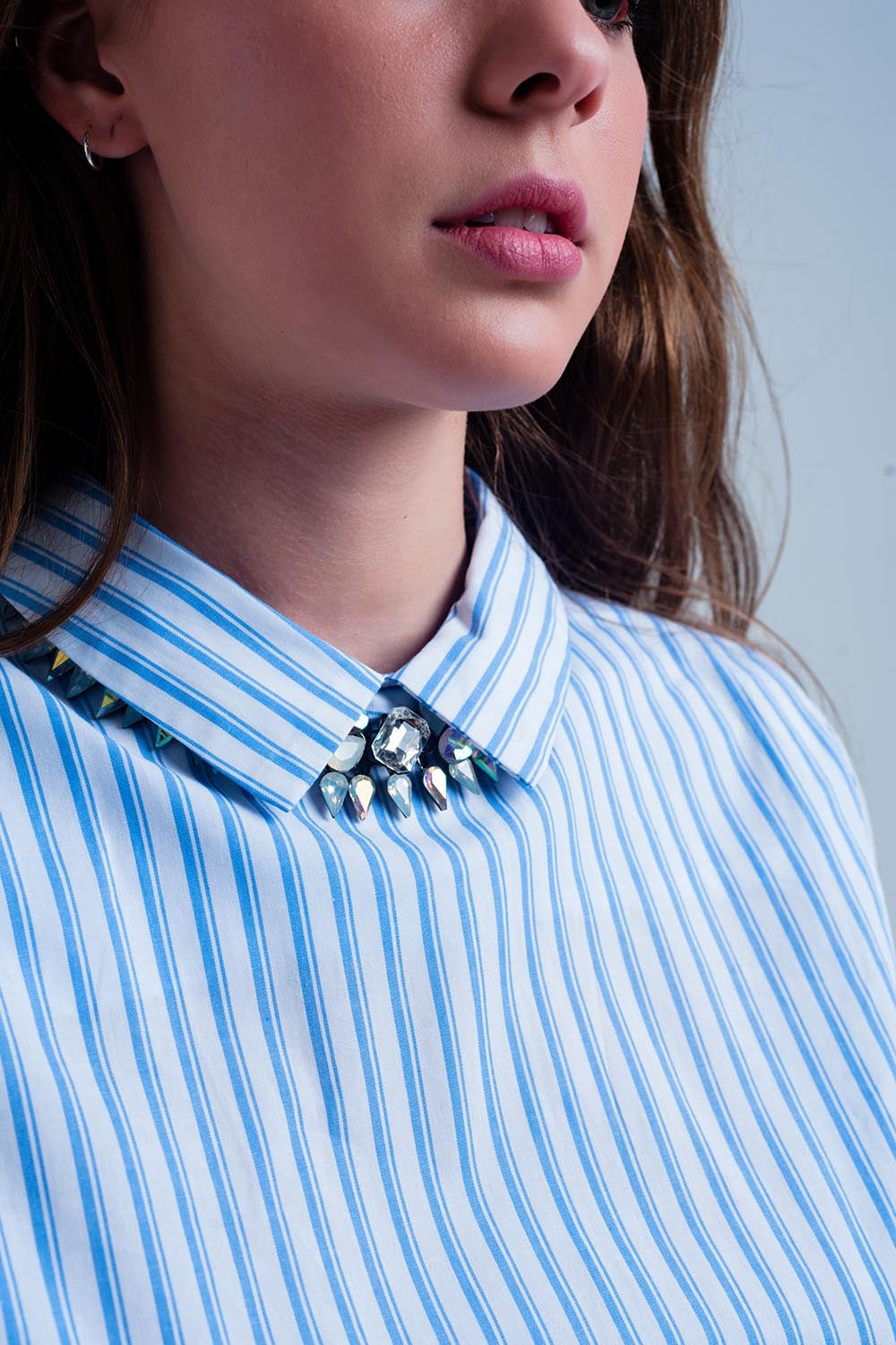 Cropped striped shirt in blue