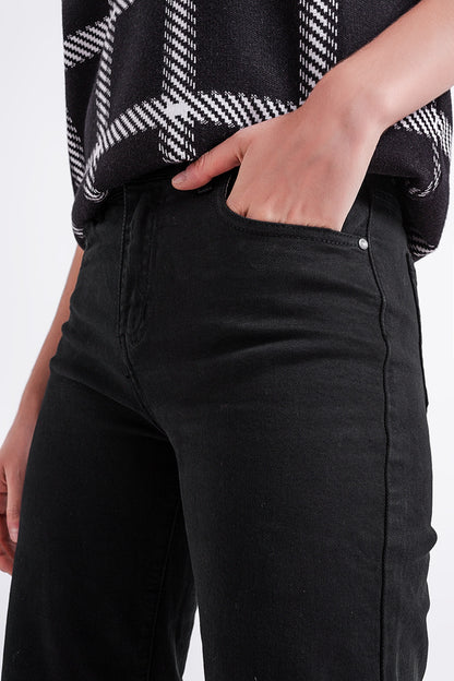 Cropped wide leg jeans in black