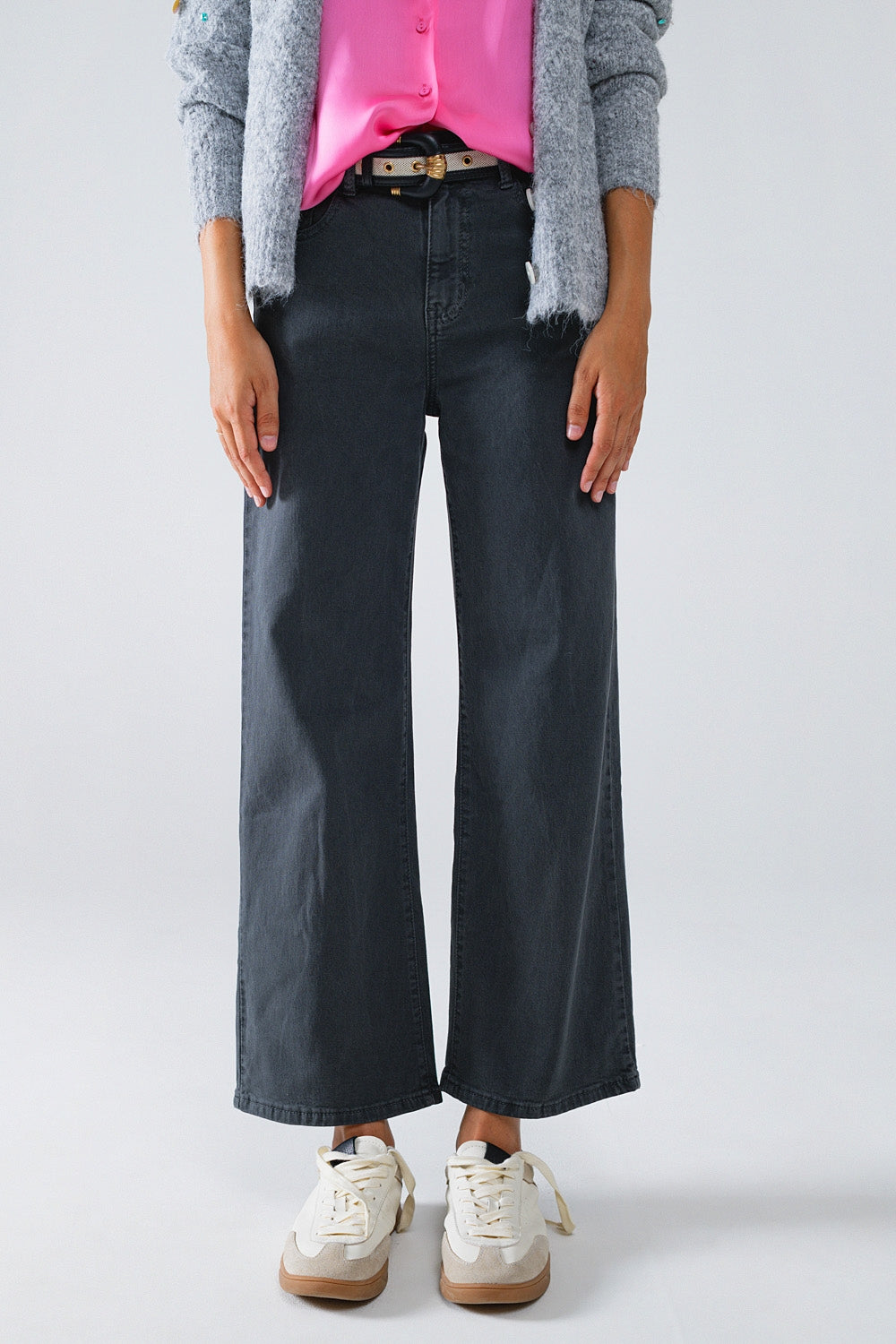 Q2 Cropped wide leg jeans in gray