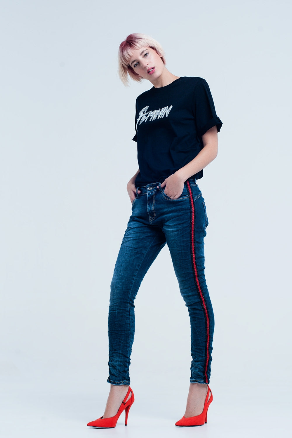 Dark blue boyfriend jeans with red sideband