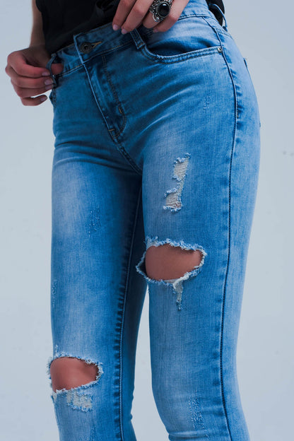 Distressed skinny jeans