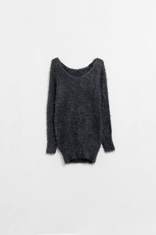 Q2 Extra soft fur sweater in black