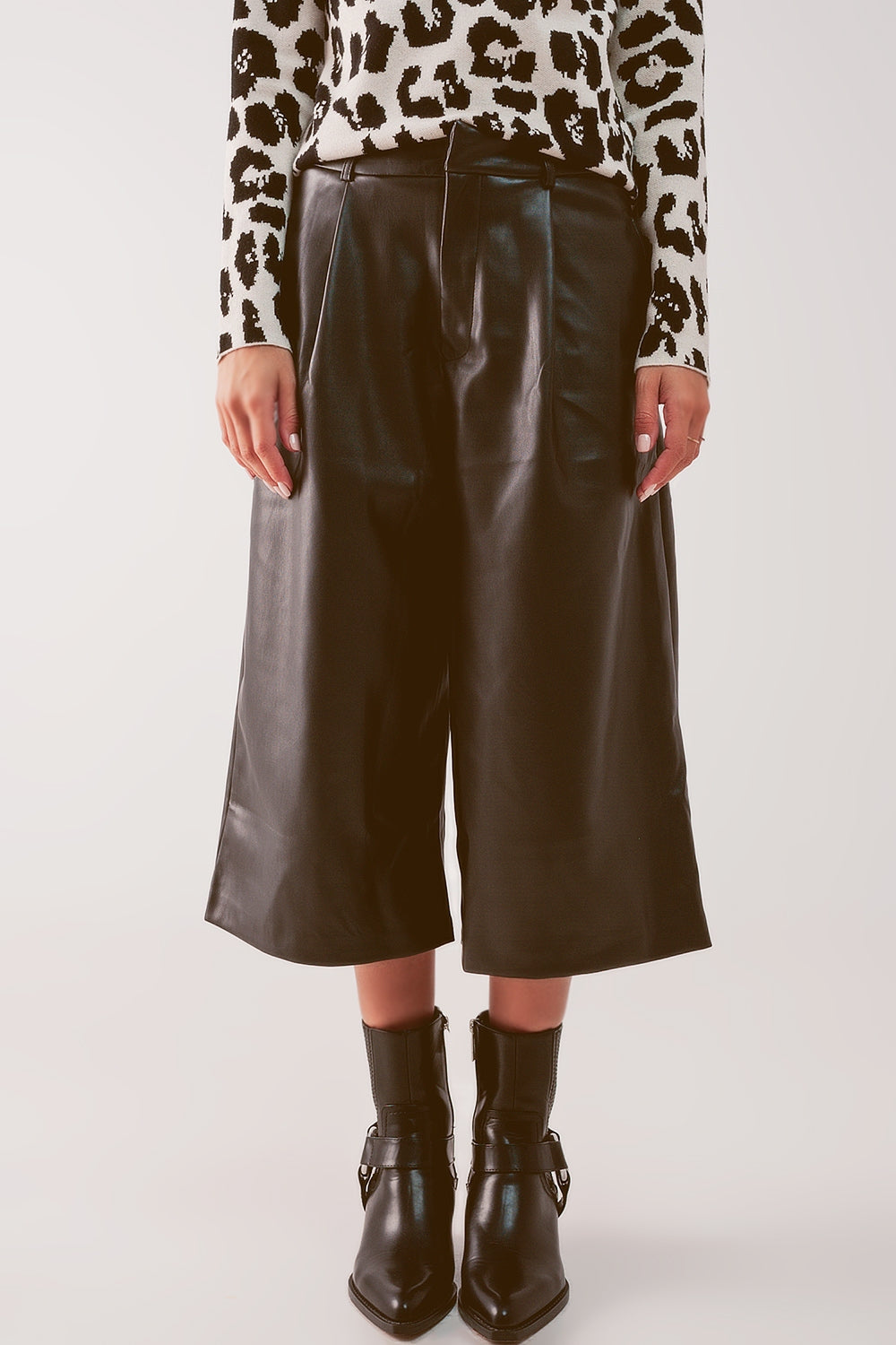 Faux leather wide leg culotte in black