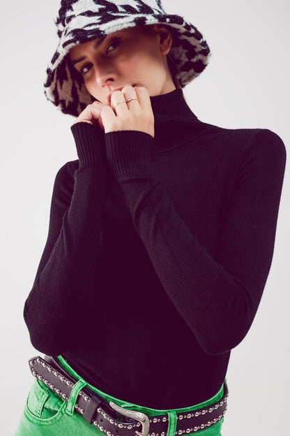 Fine knit high neck jumper in black