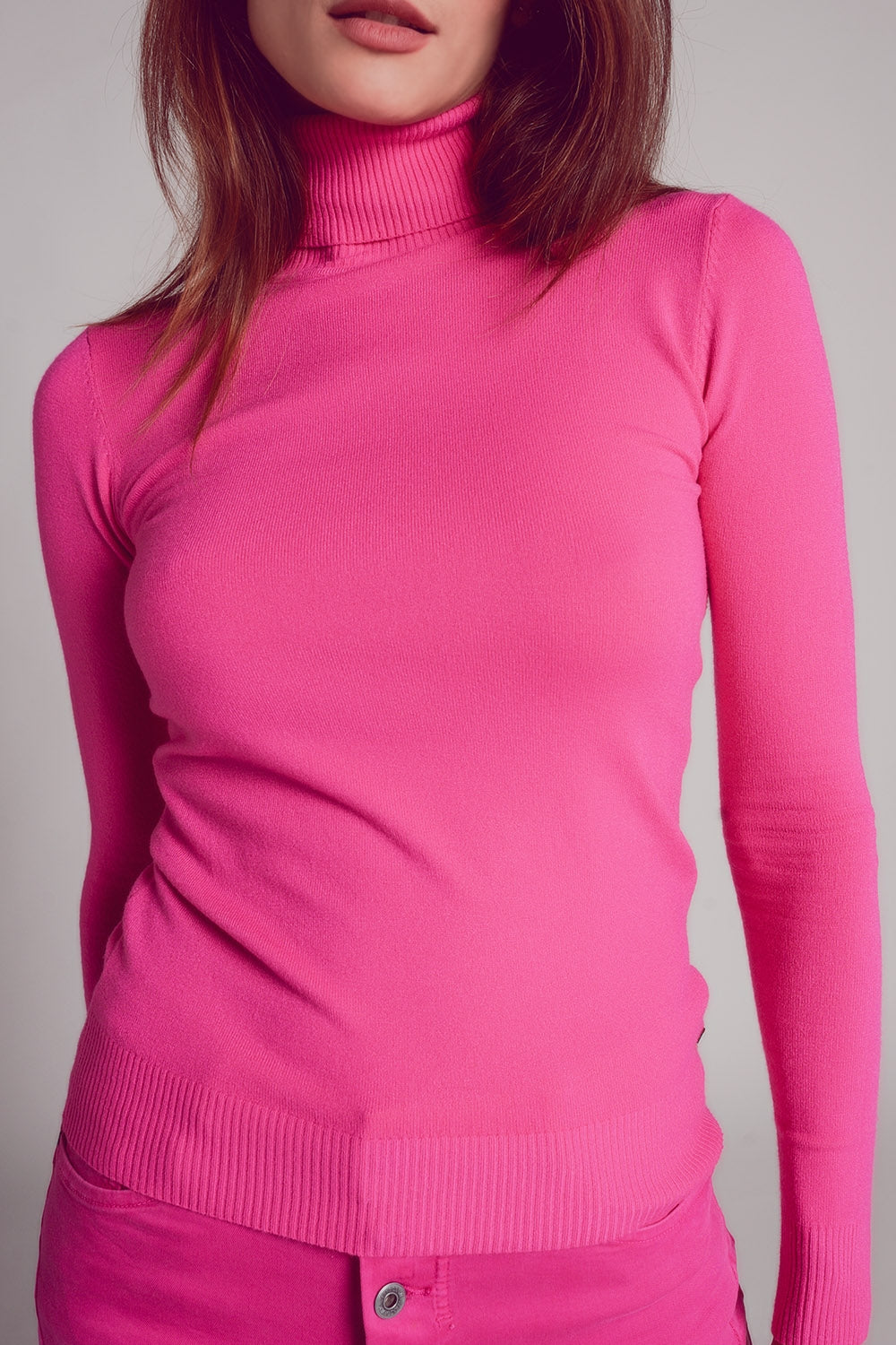 Q2 Fine knit high neck jumper in fuchsia