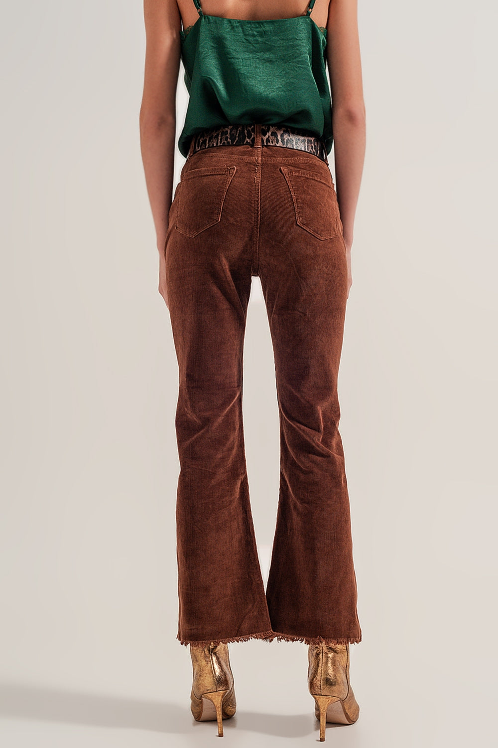 Flare corduroy pants in brown