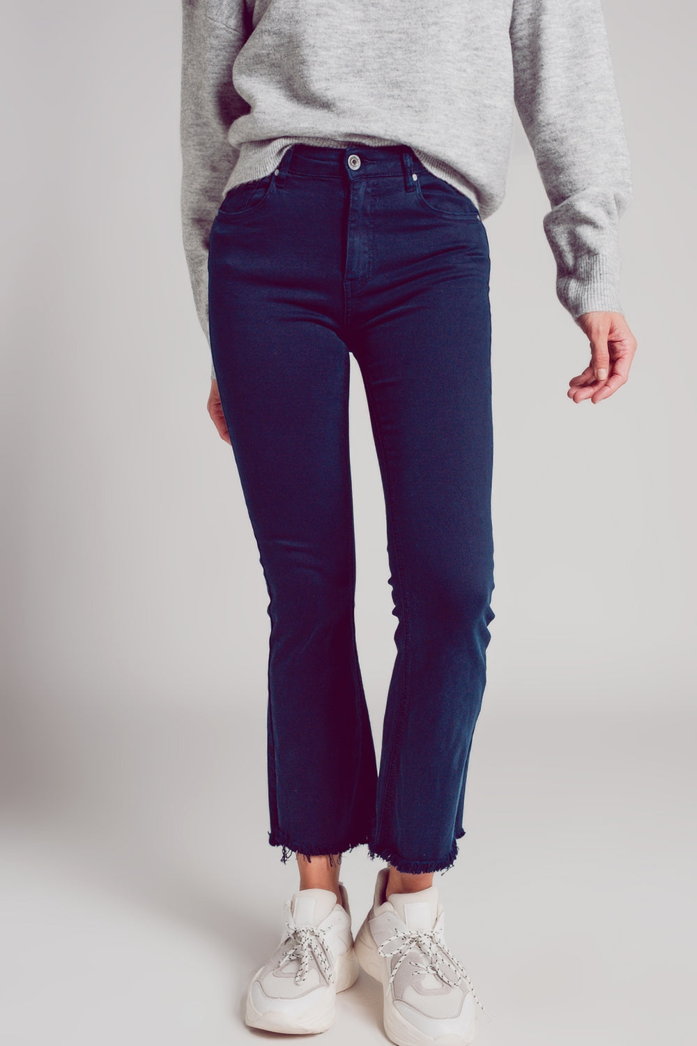 Q2 Flare jeans with raw hem edge in blue ink