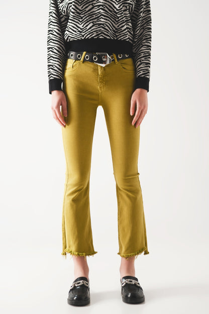 Q2 Flare jeans with raw hem edge in green