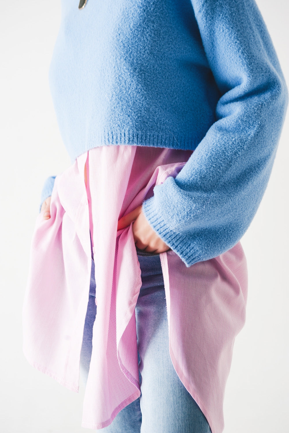 Fluffy cropped jumper in blue