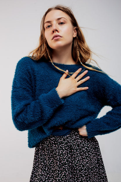 Fluffy knit jumper in blue