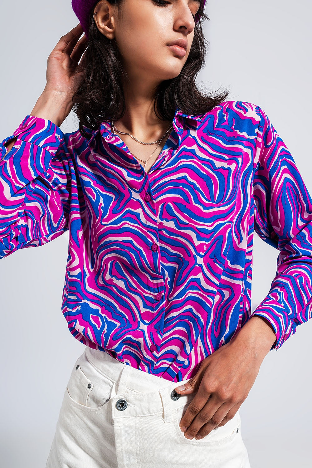 Q2 Fluid shirt in bright abstract purple