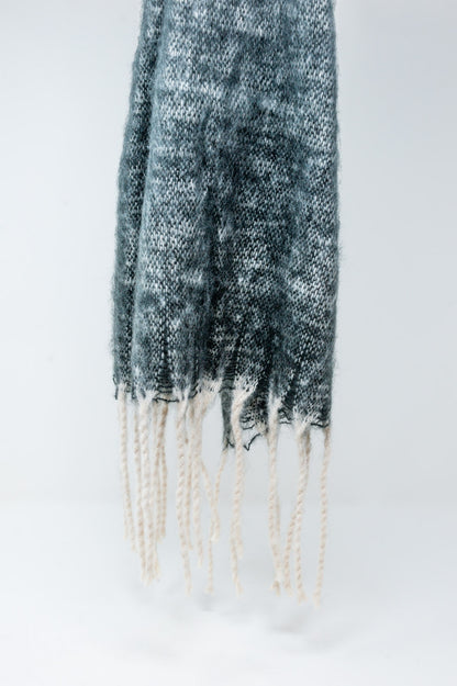 Fringed striped scarf in black