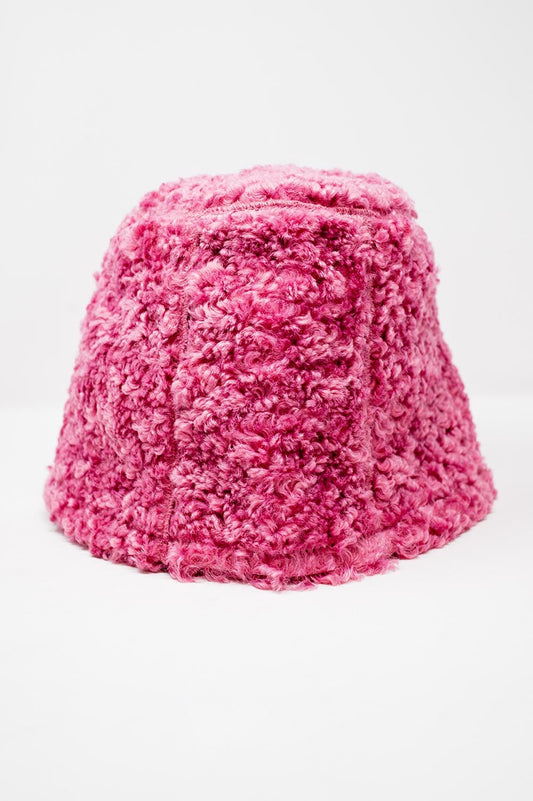 Q2 Fuchsia bucket hat borg