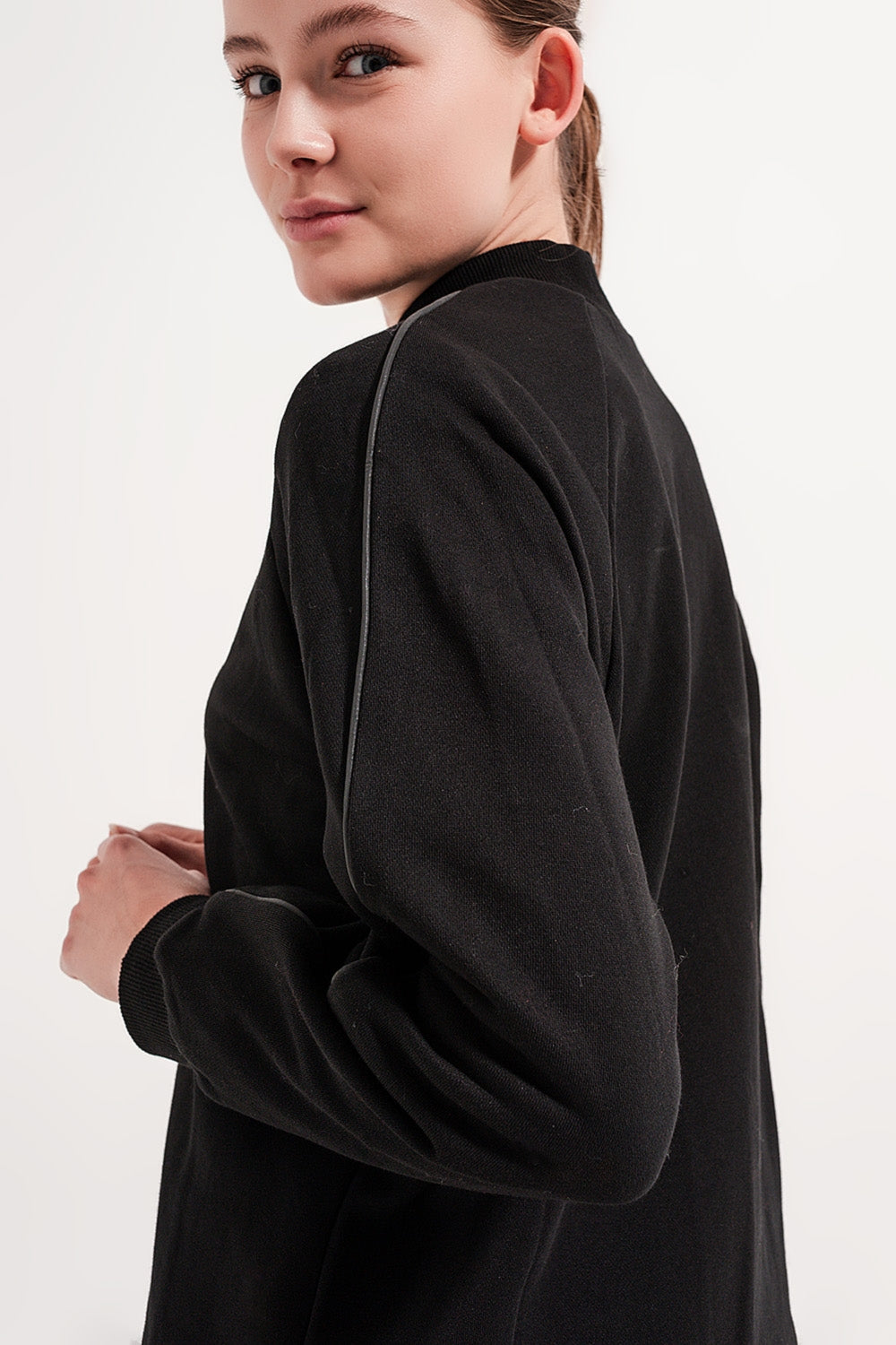 High neck sweatshirt in black