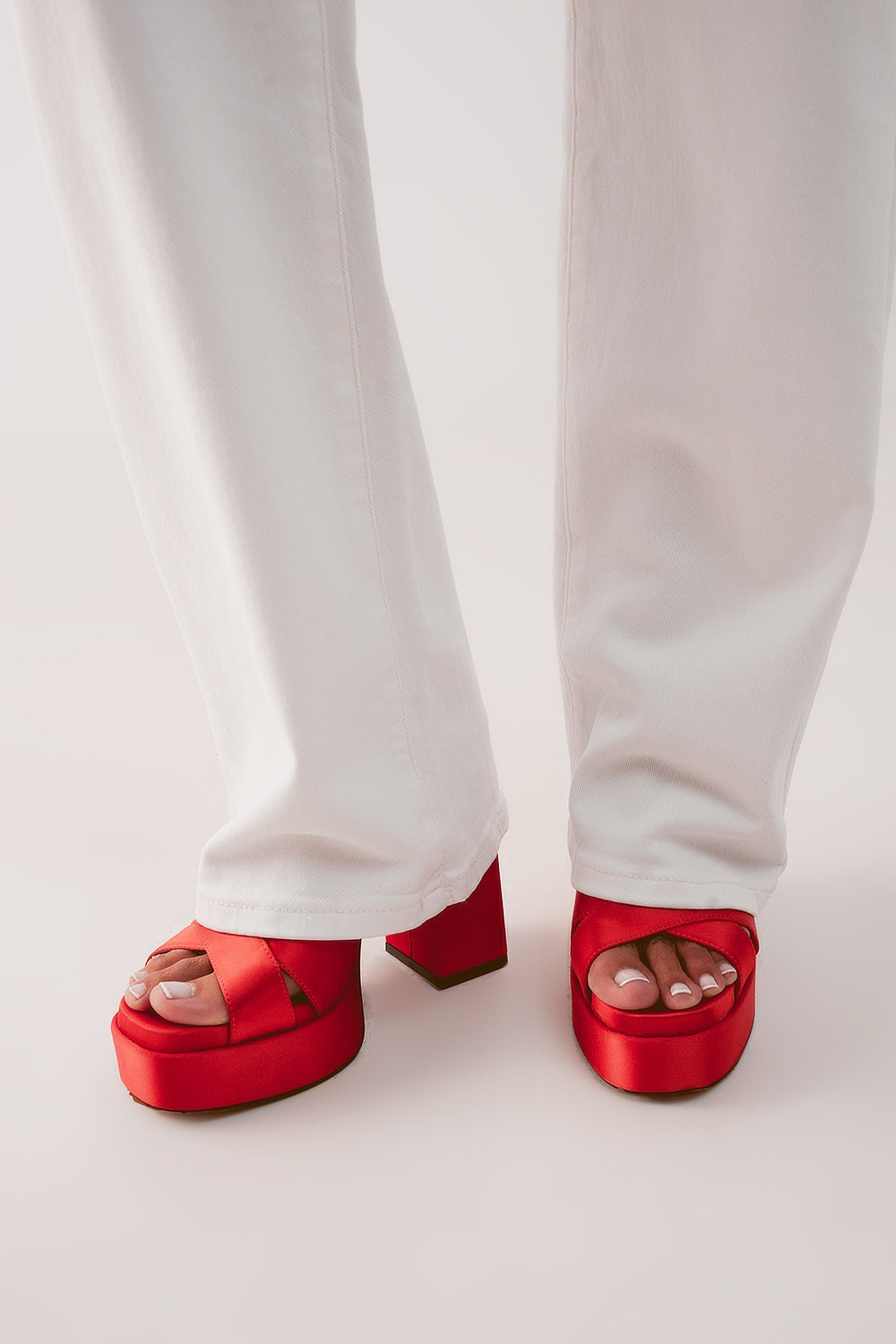 High rise slouchy mom jeans in cream