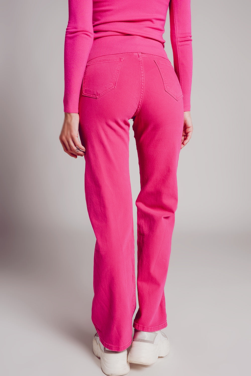 High rise slouchy mom jeans in fuchsia