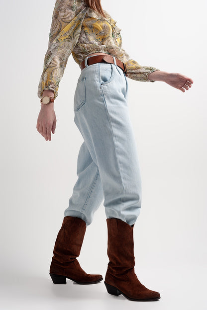 High rise slouchy mom jeans in lightwash