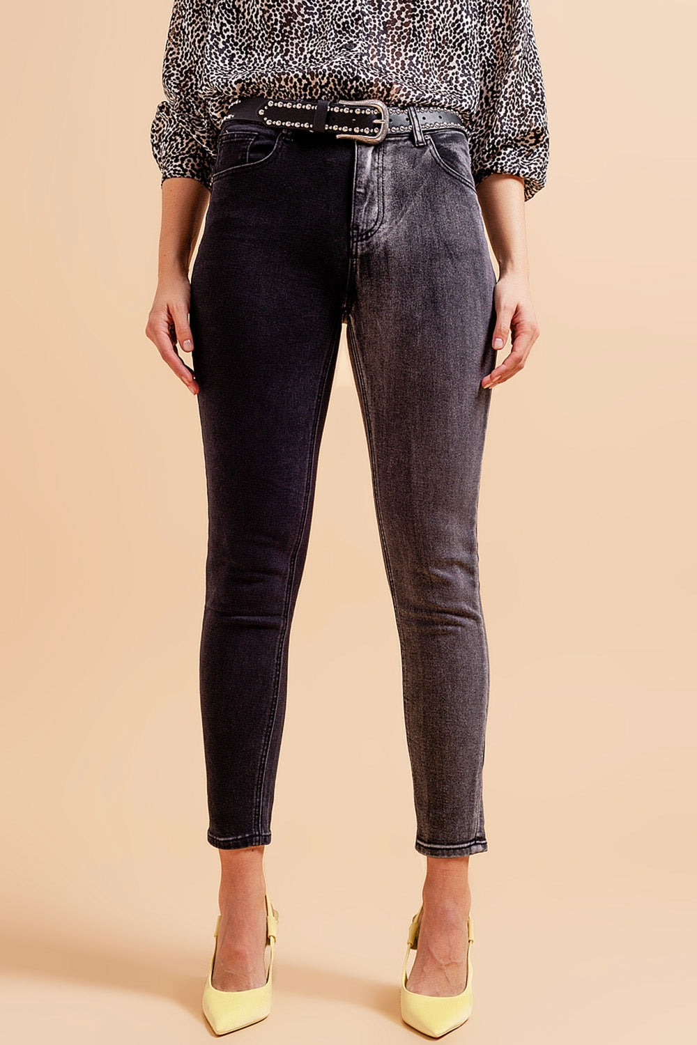 Q2 Jeans in color block grey and black