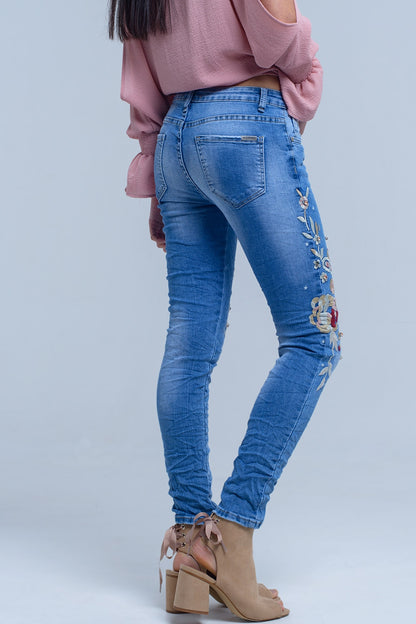 Jeans with floral embroidery