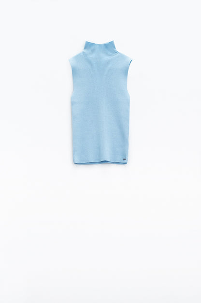 Knitted light blue top without sleeves