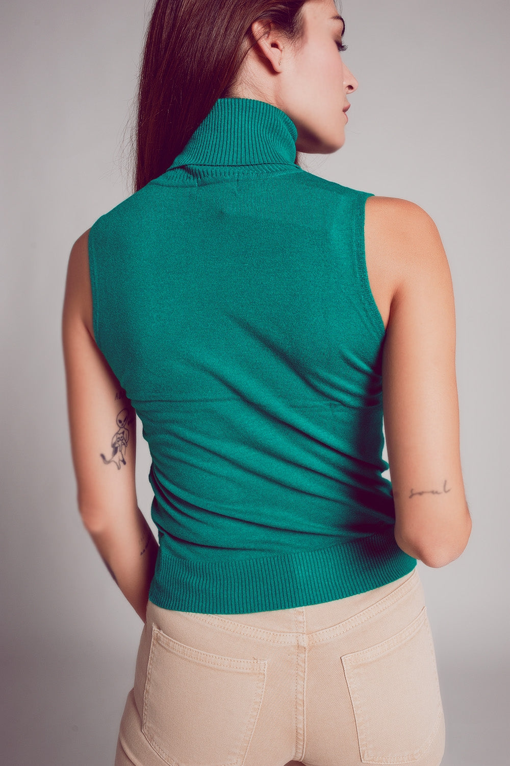 Knitted tank jumper in green