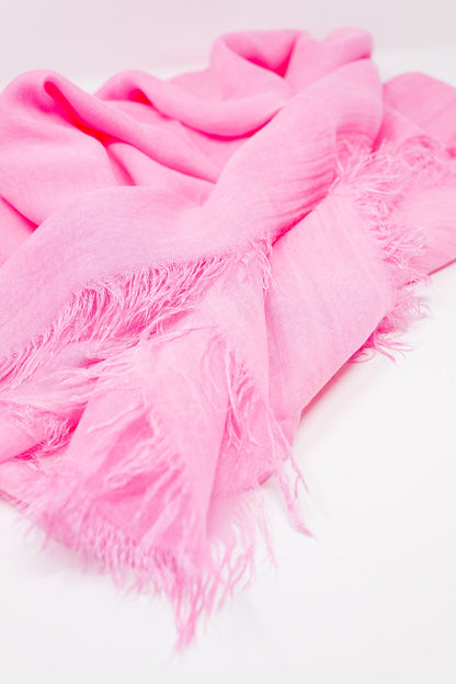 Lightweight scarf in pink